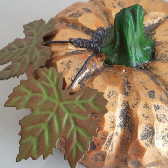 Set Of 2 Hammered Metal Look Pumpkins For FALL! - Picture 4 of 5